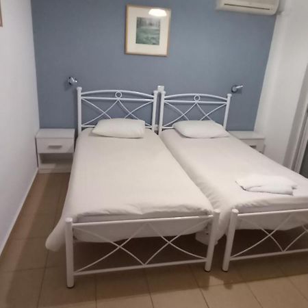 Nikolaki Rooms Pórto Ráfti Exteriör bild