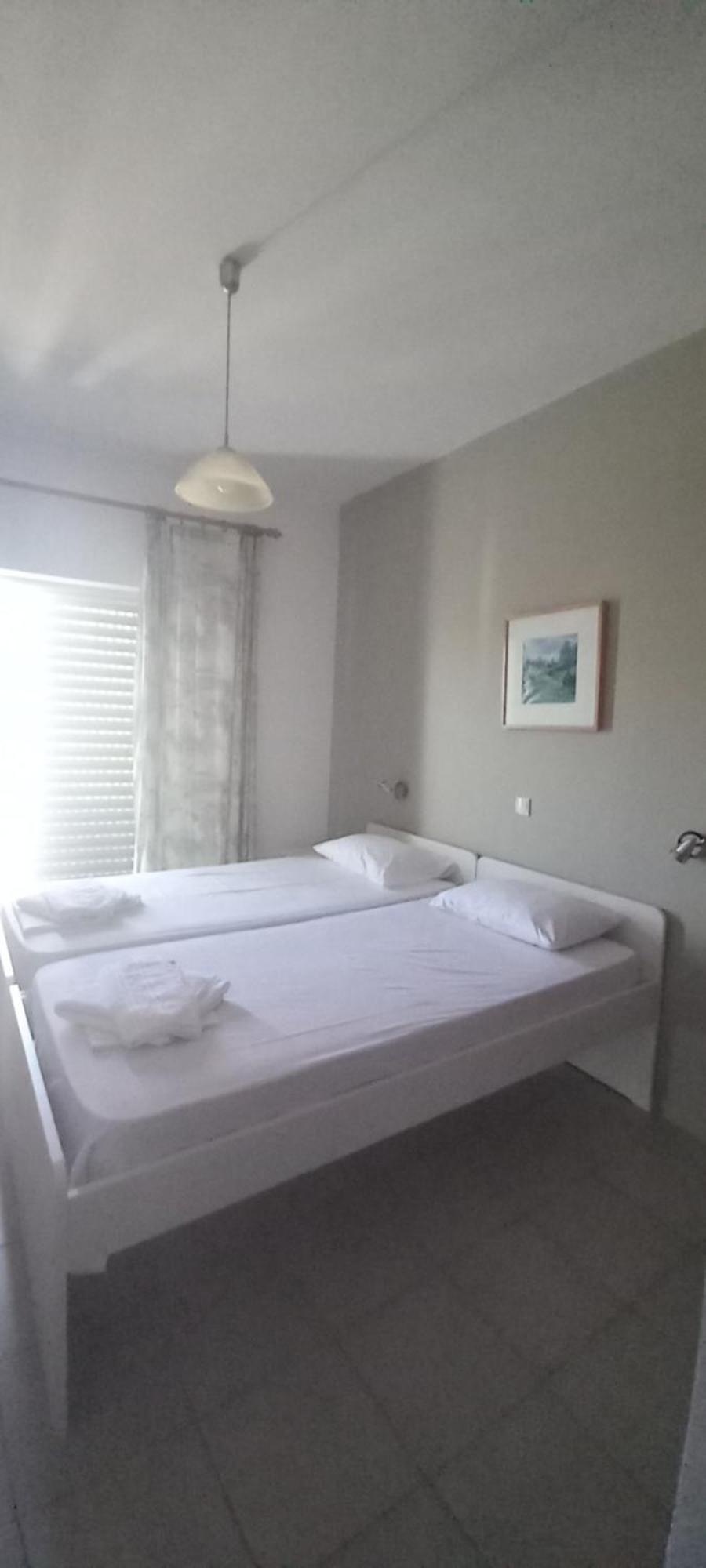 Nikolaki Rooms Pórto Ráfti Exteriör bild