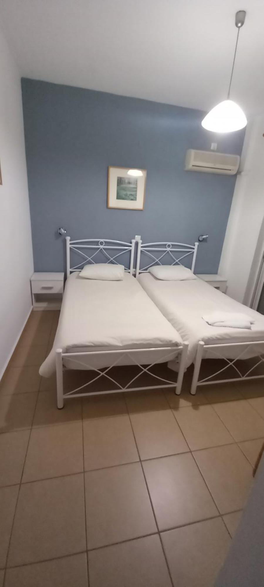 Nikolaki Rooms Pórto Ráfti Exteriör bild